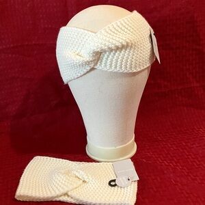 West Loop Elegant Cream Knit Headbands
